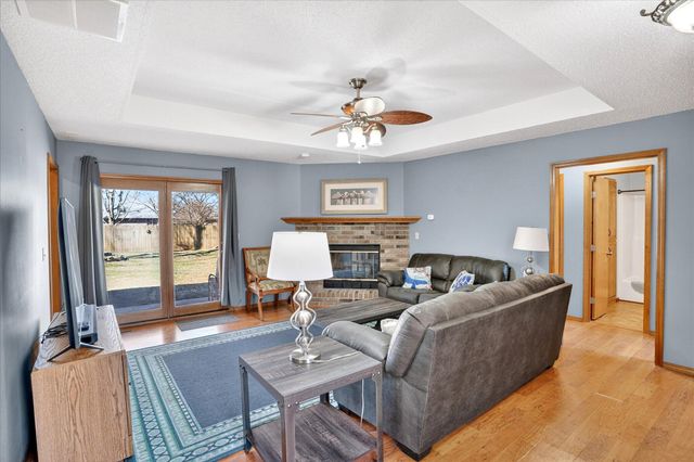 3669 S Ridgecrest Avenue, Springfield, MO 65807