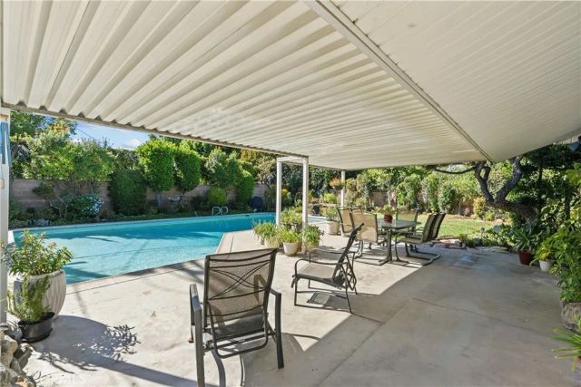 8941 Gloria Avenue, North Hills, CA 91343