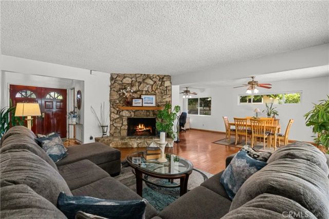 8941 Gloria Avenue, North Hills, CA 91343