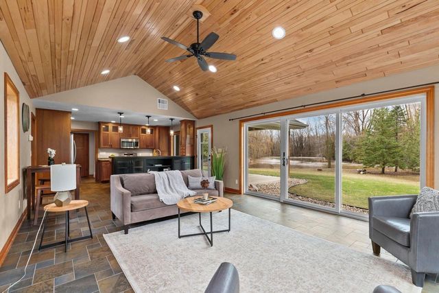 N3573 COUNTY RD A, Black Creek, WI 54106