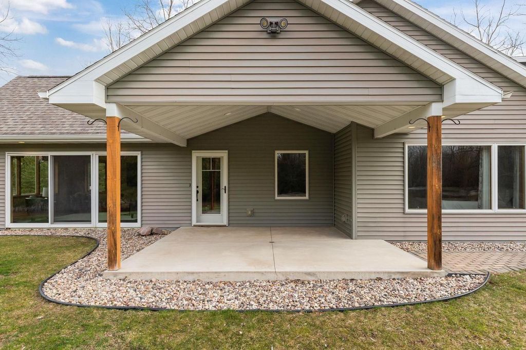 N3573 COUNTY RD A, Black Creek, WI 54106