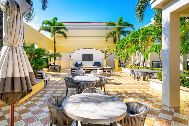 701 S Olive Avenue 304, West Palm Beach, FL 33401