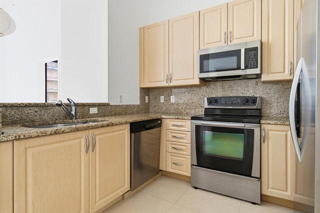 701 S Olive Avenue 304, West Palm Beach, FL 33401