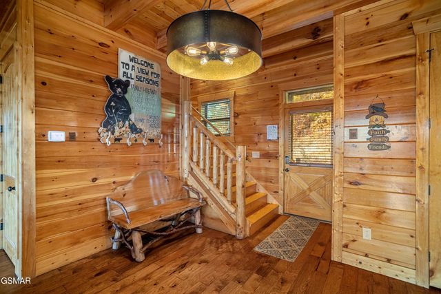 1964 Blackthorn Trail, Sevierville, TN 37876