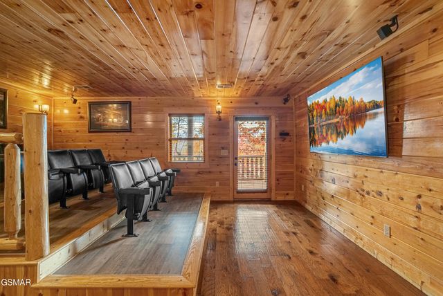 1964 Blackthorn Trail, Sevierville, TN 37876