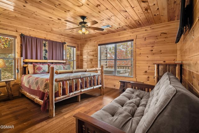 1964 Blackthorn Trail, Sevierville, TN 37876