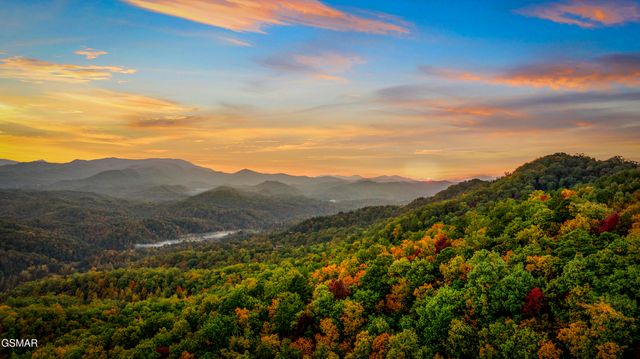 1964 Blackthorn Trail, Sevierville, TN 37876