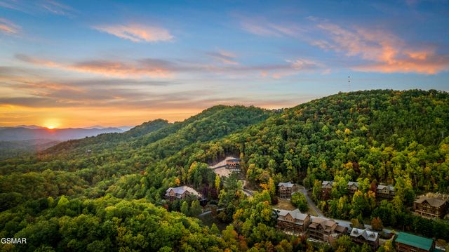 1964 Blackthorn Trail, Sevierville, TN 37876