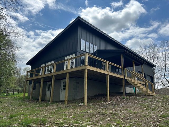 5241 TARBELL Road, Edinboro, PA 16412