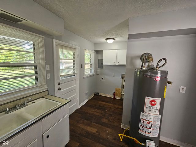 2107 W Coil Street, Indianapolis, IN 46260