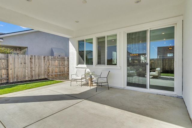 4033 Scotch Pine Dr, Roseville, CA 95747