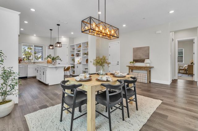 4033 Scotch Pine Dr, Roseville, CA 95747