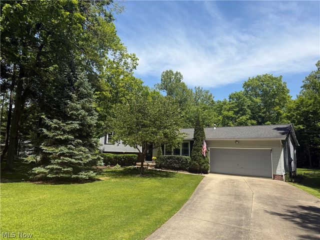 15025 Crestwood Drive, Middlefield, OH 44062