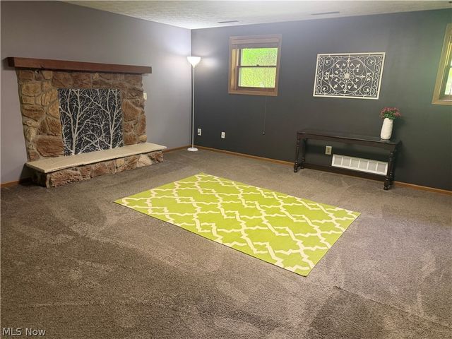 15025 Crestwood Drive, Middlefield, OH 44062
