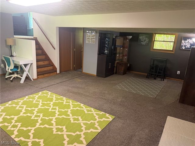 15025 Crestwood Drive, Middlefield, OH 44062