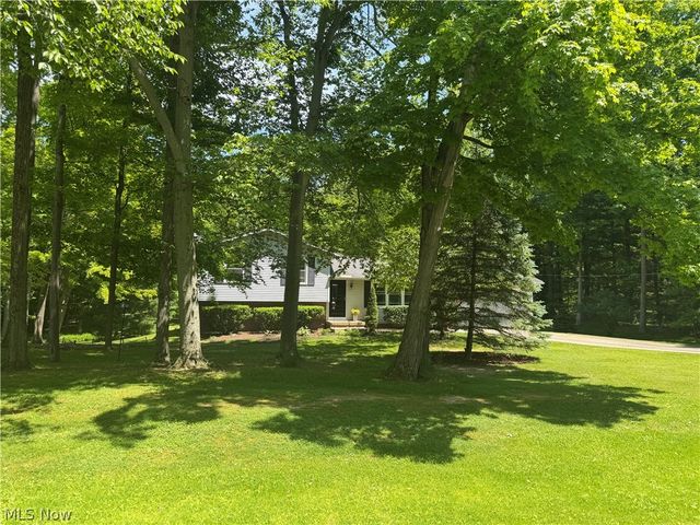 15025 Crestwood Drive, Middlefield, OH 44062