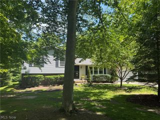 15025 Crestwood Drive, Middlefield, OH 44062