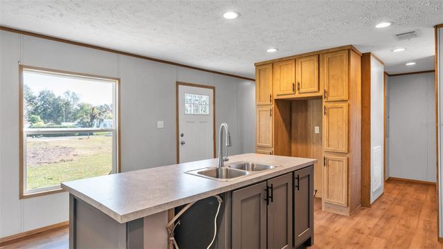 1815 CHRISTY LANE, Lakeland, FL 33801