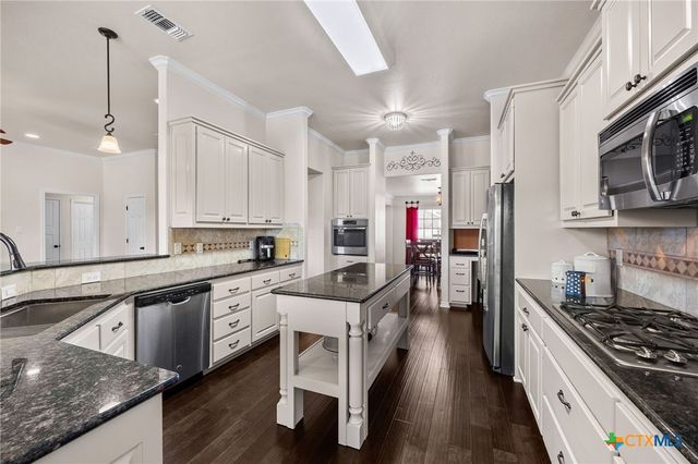 957 County Road 3350, Kempner, TX 76539