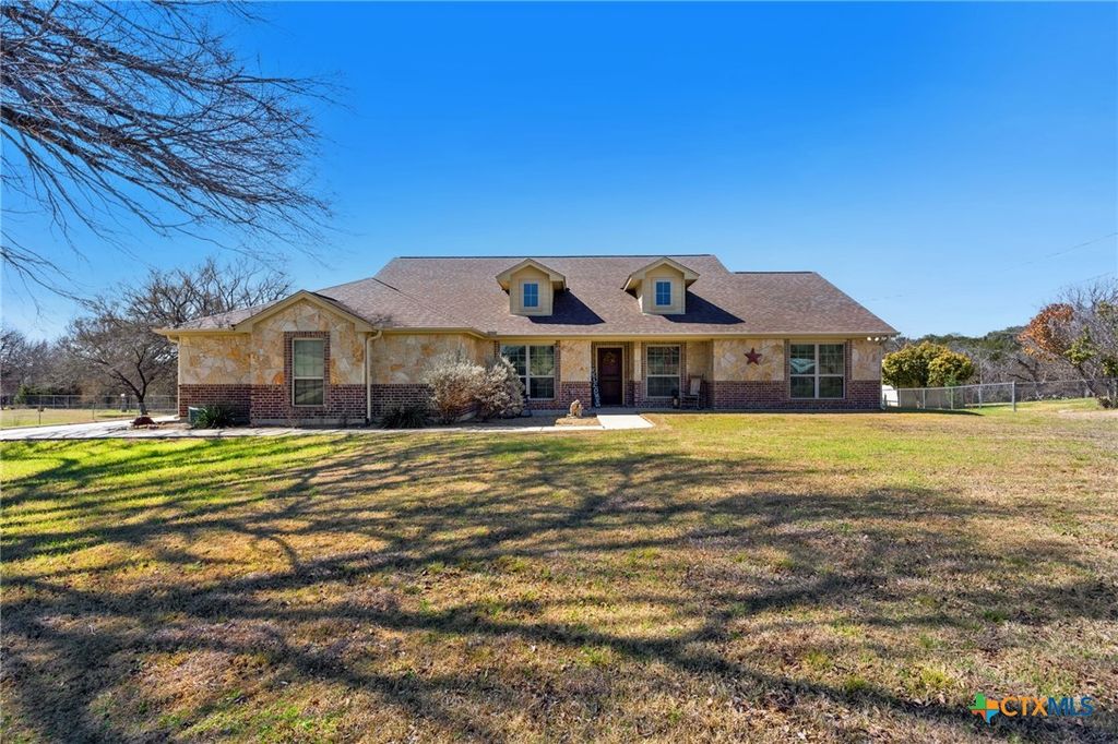 957 County Road 3350, Kempner, TX 76539