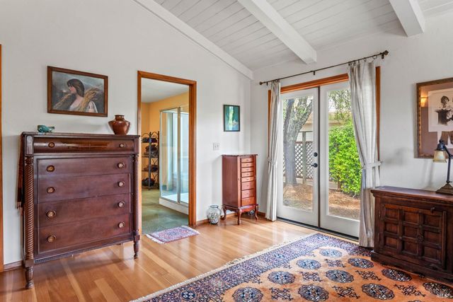 3760 King Ranch Rd, Ukiah, CA 95482