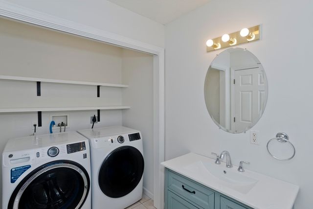 198 Hillside Rd, Southwick, MA 01077