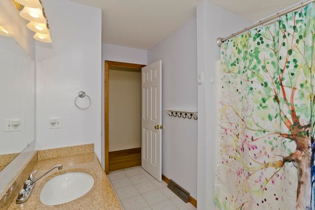 198 Hillside Rd, Southwick, MA 01077