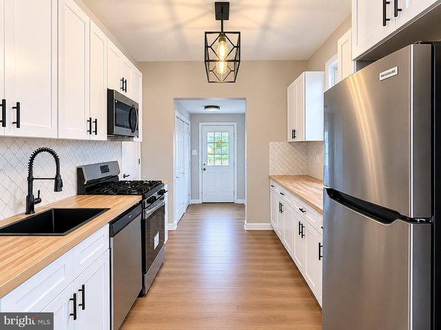 814A HESSIAN AVE, National Park, NJ 08063