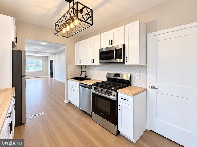 814A HESSIAN AVE, National Park, NJ 08063