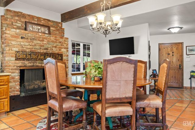 6702 Edmund Way, Bakersfield, CA 93309