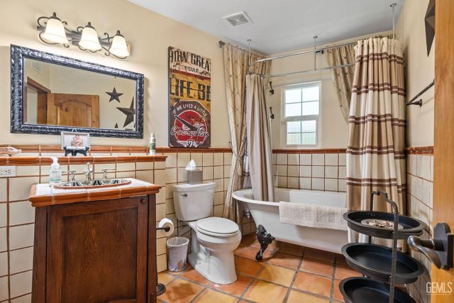 6702 Edmund Way, Bakersfield, CA 93309