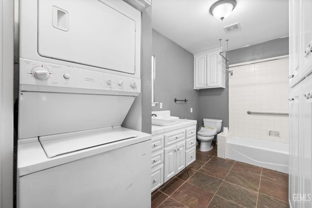 6702 Edmund Way, Bakersfield, CA 93309