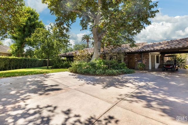 6702 Edmund Way, Bakersfield, CA 93309