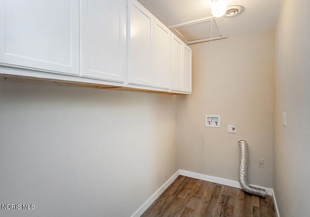 1002 Park Lane, Toledo, OH 43615