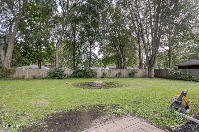 1002 Park Lane, Toledo, OH 43615