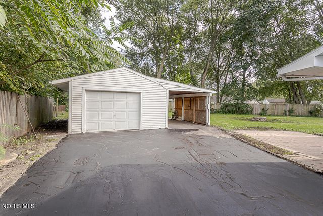 1002 Park Lane, Toledo, OH 43615