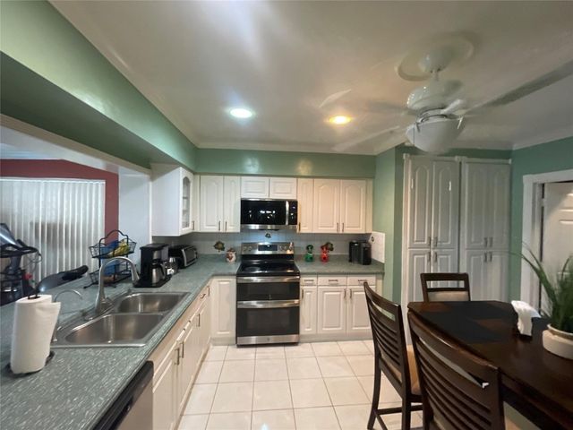7928 N Juniper Street, Miramar, FL 33023
