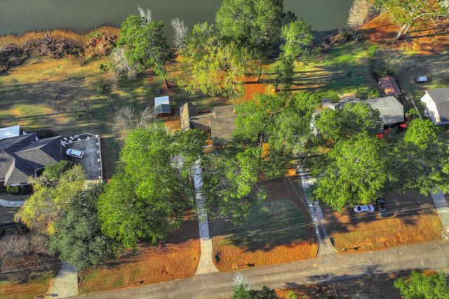 134 Lake Bluff Drive, Waynesboro, GA 30830