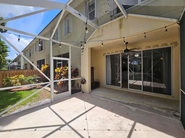 9749 Porta Leona Lane, Boynton Beach, FL 33472
