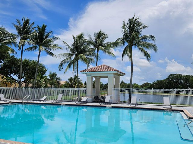 9749 Porta Leona Lane, Boynton Beach, FL 33472