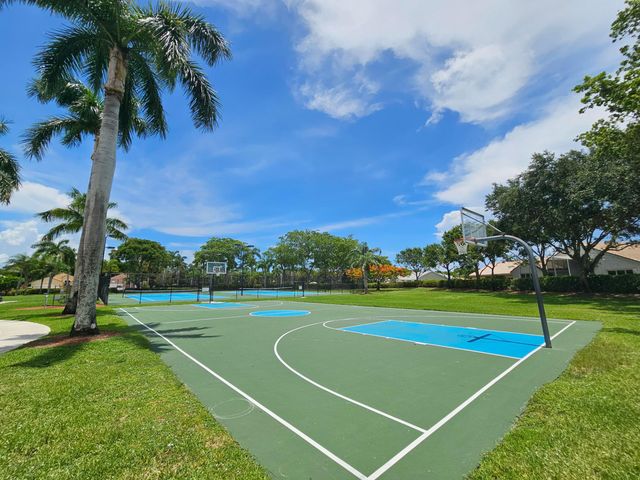 9749 Porta Leona Lane, Boynton Beach, FL 33472
