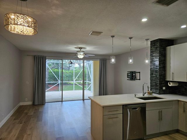 9749 Porta Leona Lane, Boynton Beach, FL 33472