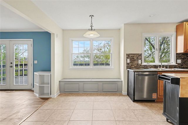 51 Selborne Chase, Perinton, NY 14450
