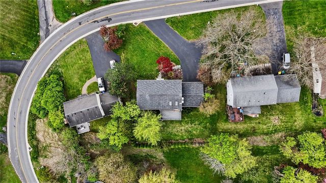 51 Selborne Chase, Perinton, NY 14450