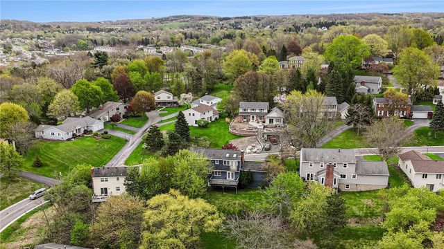 51 Selborne Chase, Perinton, NY 14450