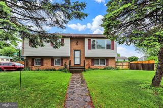 38 BONNIEFIELD CIR, Gettysburg, PA 17325