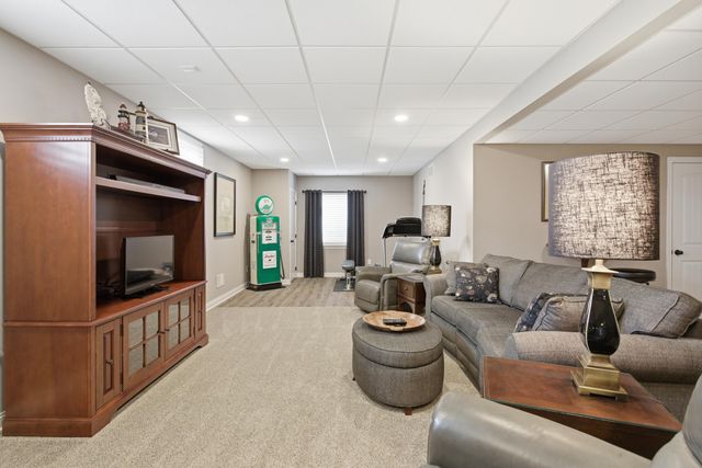 55362 Trevino Drive, Macomb Twp, MI 48042