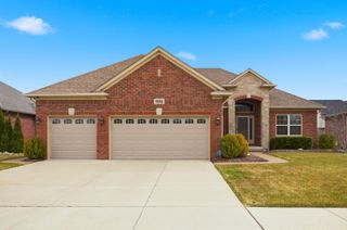 55362 Trevino Drive, Macomb Twp, MI 48042