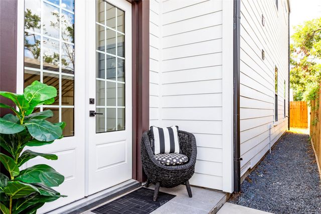 1810 Lula Street, Houston, TX 77009