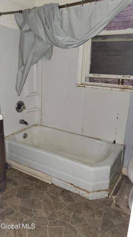 123 Clinton Street, Albany, NY 12202